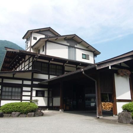 Отель Okuhida Onsen Matsunoi Такаяма Экстерьер фото