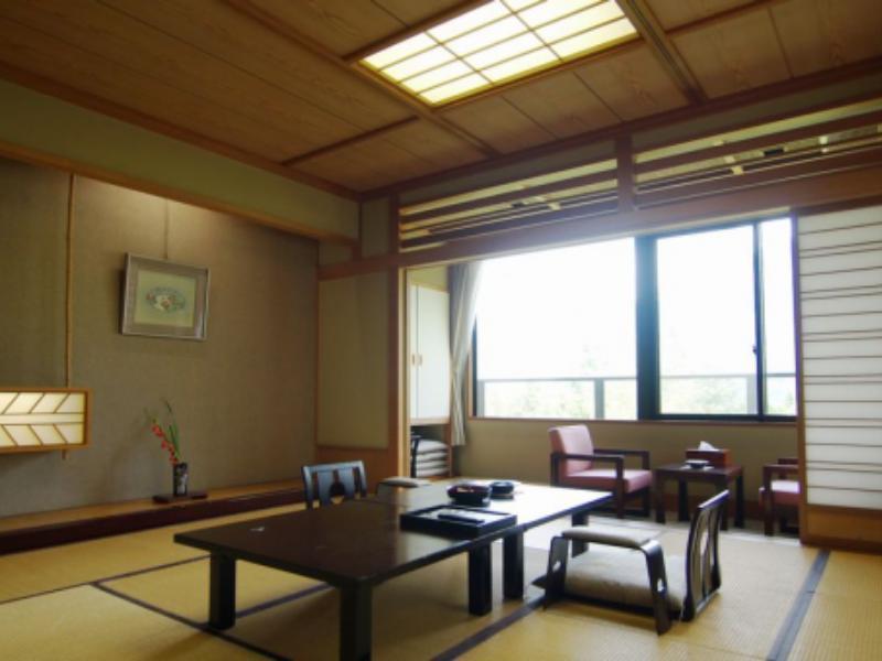 Отель Okuhida Onsen Matsunoi Такаяма Экстерьер фото